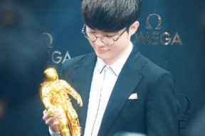 壹号-关于Faker新星回归赛场表现惊艳，法国队未来可期！的信息